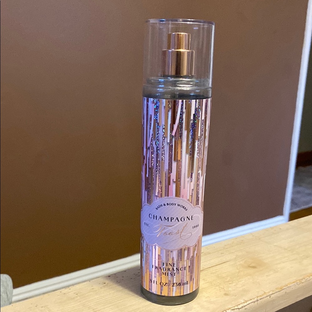 Bath & Body Works Champagne Toast Fragrance Mist - Pink & Gold